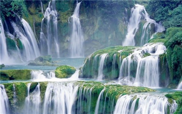Thác nước - Vẻ đẹp đại ngàn của thác Bản Giốc lọt vào danh sách những thác nước kỳ vĩ nhất thế giớ