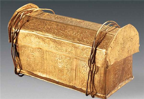 
Chiếc rương vàng chứa mảnh xương được cho là xương sọ Đức Phật. (Ảnh: Tạp chí Di sản văn hóa Trung Quốc)