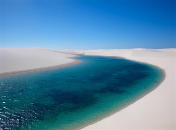 Du lịch thế giới - Du khách bị hút hồn bởi sa mạc biển – màn "ảo thuật" kì lạ của tự nhiên