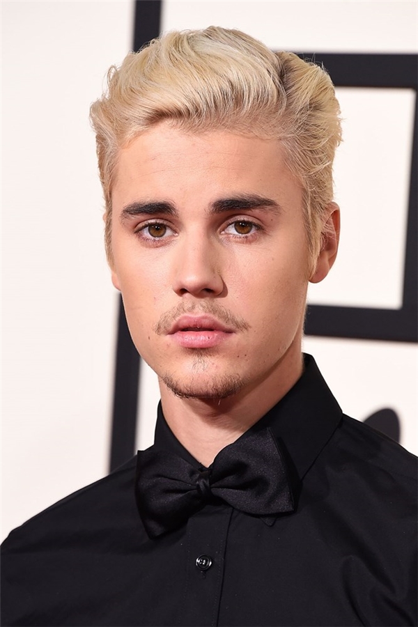 
2/2016, trong buổi lễ trao giải Grammy, Justin đã quyết định quay về với mái tóc lịch lãm ngày nào, nhưng các fan chưa kịp vui mừng thì... (Ảnh Internet)