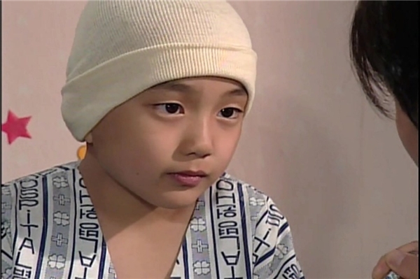 
Vai diễn bệnh nhân ung thư Daum trong tác phẩm debut đã giúp Yoo Seung Ho chiếm được trái tim của nhiều khán giả. (Ảnh: Internet)