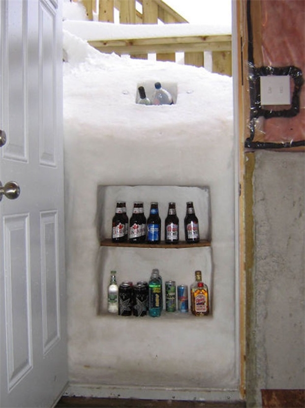 
Sân nhà ngập tuyết, không biến nó thành cái tủ lạnh thì thật phí của giời.