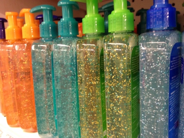 
Tỉ lệ hạt vi nhựa trong mỗi sản phẩm đều khác nhau. (Ảnh: internet)