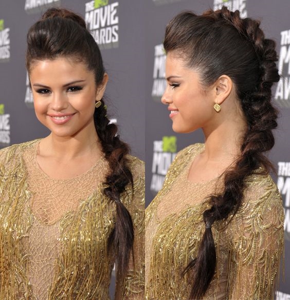 
Selena bắt đầu phá cách với kiểu tóc này.