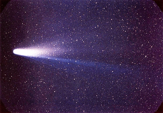 
Sao chổi Halley cũng là một nguyên nhân khác từng được dự báo sẽ hủy diệt Trái đất.