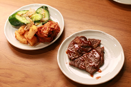 
Gyu Shige sẵn sàng phục vụ bạn từ kiểu BBQ nướng tại bàn cho đến alacarte (gọi món) và buffet nên bạn có thể cảm thấy hoàn toàn thoải mái.