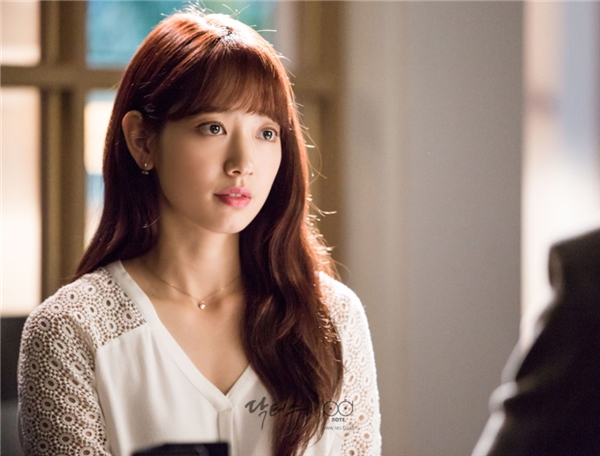 Park Shin Hye nói gì khi Doctors được so với Hậu duệ Mặt Trời?
