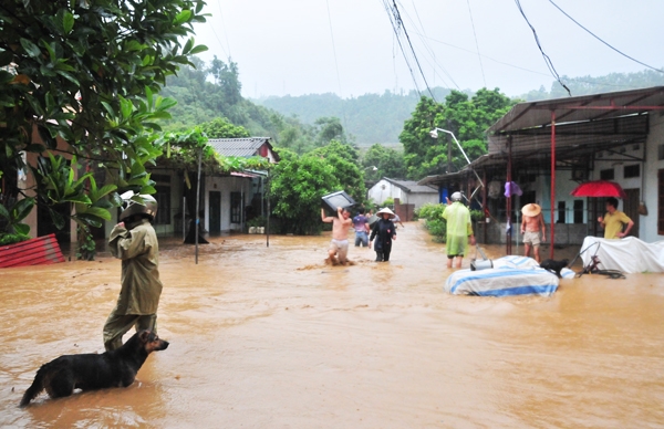 Lũ kinh hoàng ở Lào Cai, 11 người chết và mất tích