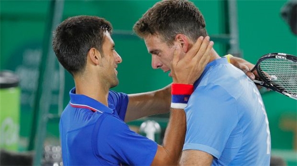 
Novak Djokovic bất ngờ thất bại trước Juan Martin del Potro ngay tại vòng 1 Olympics Rio 2016.