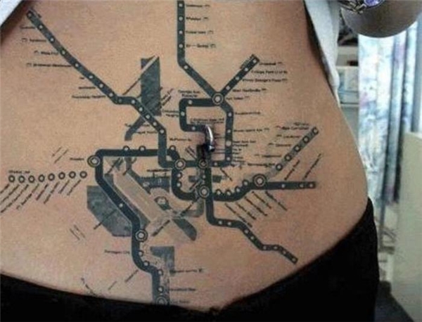 
Không phải bản đồ vượt ngục đâu, là bản đồ hệ thống tàu điện ngầm đấy ạ.