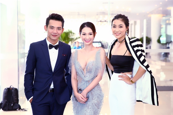 
Tham gia Cùng Nhau Tỏa Sáng mùa thứ ba với vai trò thí sinh, Quỳnh Chi sẽ ở cùng đội với ca sĩ Mai Quốc Việt và diễn viên Yến Phạm. 