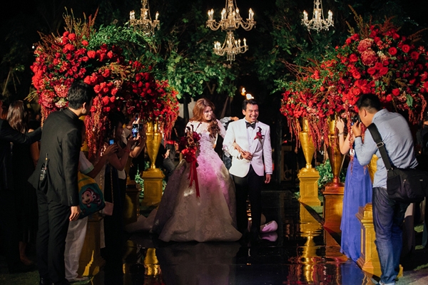 Thèm thuồng đám cưới đẹp quá sức tưởng tượng ở thiên đường Bali
