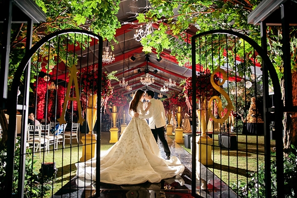 Thèm thuồng đám cưới đẹp quá sức tưởng tượng ở thiên đường Bali