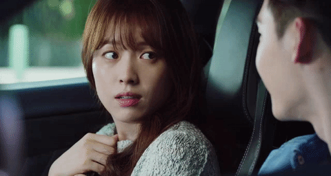 Loạt biểu cảm “cute muốn xỉu” của Han Hyo Joo trong W