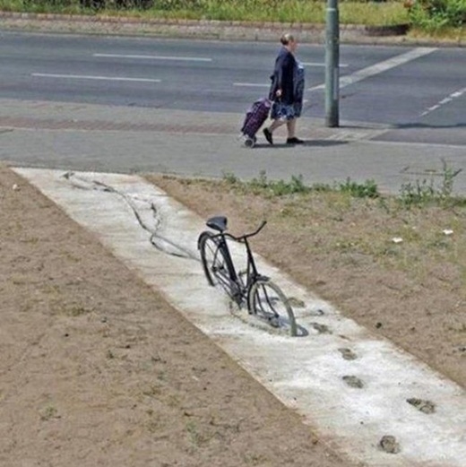 
Dẹp hết, không đạp xe gì nữa cả.