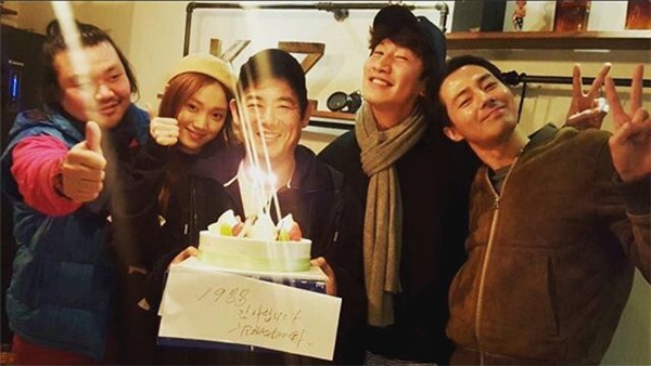 
Nam Joo Hyuk, Lee Kwang Soo, Jo In Sung và Sung Dong Il thân thiết với nhau sau khi hợp tác đóng chung phim truyền hình It’s okay, that’s love.