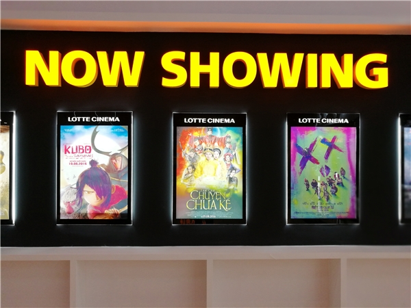 
Tại Lotte Cinema – poster giới thiệu Tấm Cám chiếm vị trí trung tâm và quan trọng nhất trong bảng giới thiệu phim đang chiếu