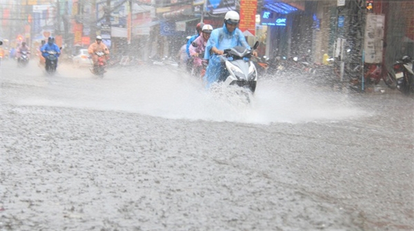 
Bão số 4 có thể đổ bộ vào Đà Nẵng tối và đêm ngày 13/9 với cường độ gió cấp 9 – 10, giật cấp 11, mưa to dồn dập có nguy cơ gây ngập lụt.