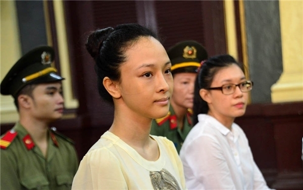 
Phương Nga tại phiên xét xử ngày 21/9 vừa qua. - Tin sao Viet - Tin tuc sao Viet - Scandal sao Viet - Tin tuc cua Sao - Tin cua Sao