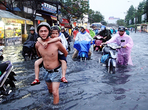 
Những ngày sắp tới, Sài Gòn chuẩn bị gánh chịu thêm những trận mưa kéo dài.