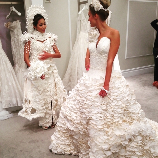 
Có một cuộc thi thiết kế váy cưới từ giấy vệ sinh được tổ chức thường niên tại New York với giải thưởng hàng nghìn đô la Mỹ.