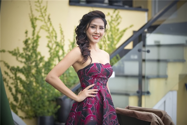 Nguyễn Thị Loan đang tham dự một khóa học nhảy cấp tốc cũng như tập trung trau dồi ngoại ngữ để chuẩn bị cho Miss Grand International 2016.