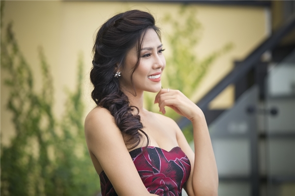 Nguyễn Thị Loan đang tham dự một khóa học nhảy cấp tốc cũng như tập trung trau dồi ngoại ngữ để chuẩn bị cho Miss Grand International 2016.