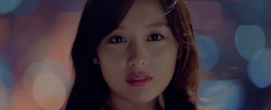 “Yêu hụt” trong phim, Song Joong Ki và Kim Ji Won sánh đôi ngoài đời