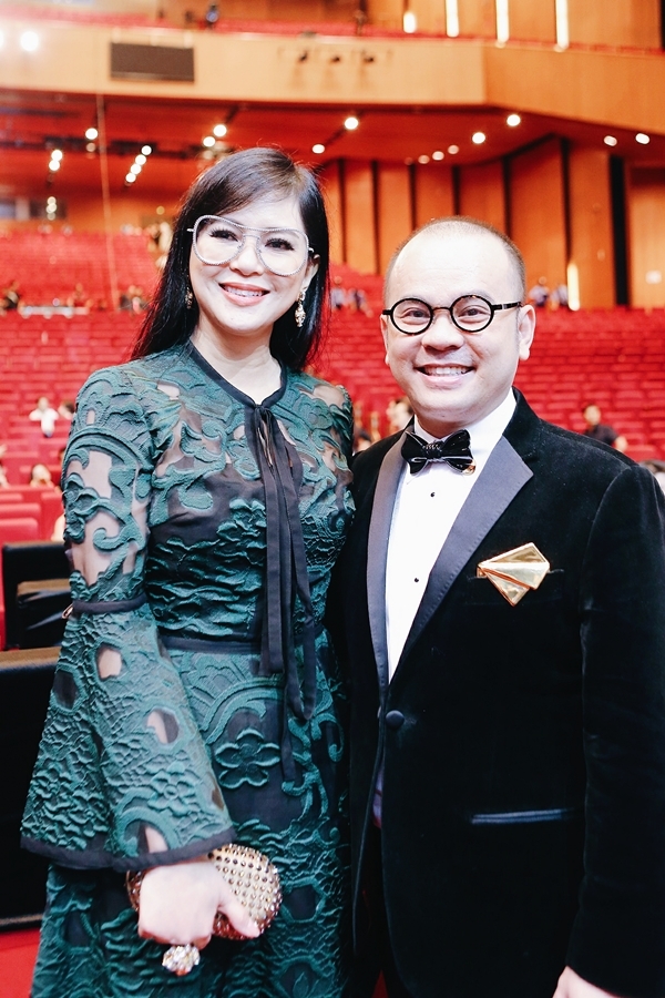 Sao Việt và bố mẹ chồng Hà Tăng đổ bộ thảm đỏ Diamond Show của Mr Đàm - Tin sao Viet - Tin tuc sao Viet - Scandal sao Viet - Tin tuc cua Sao - Tin cua Sao