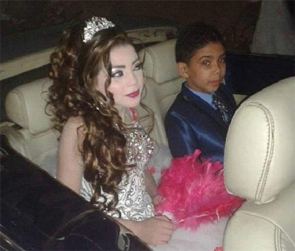 Chú rể 12 tuổi kết hôn cùng cô em họ 11 tuổi gây xôn xao tại Ai Cập