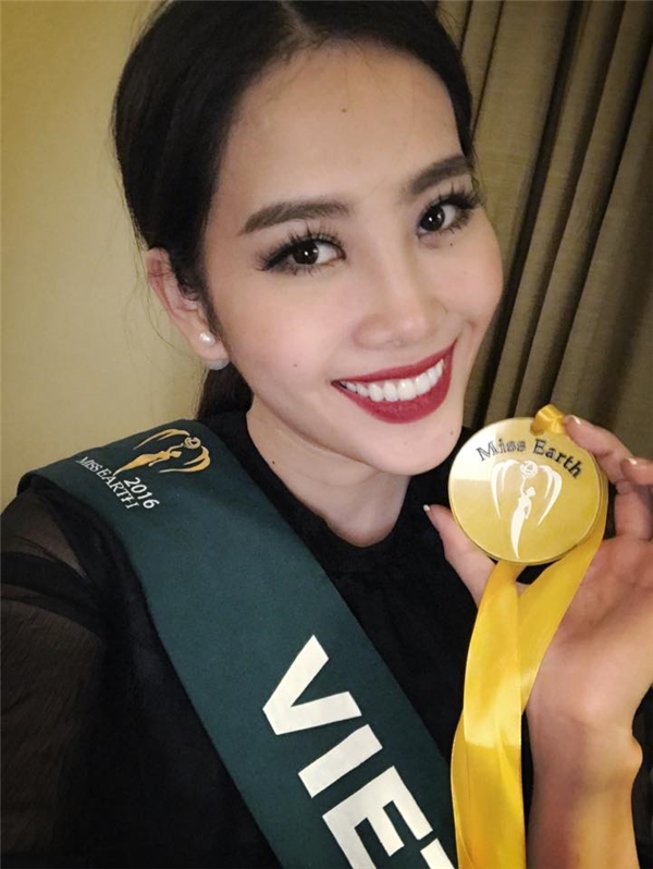 
Như vậy, với thành tích 1 huy chương vàng (Hoa hậu Ảnh) và 2 huy chương bạc (Tài năng và Trang phục dạ hội đẹp nhất), đại diện Việt Nam đã trở thành người đẹp châu Á có thành tích tốt nhất tại Hoa hậu Trái đất 2016 năm nay. Đồng thời, Nam Em xếp thứ 3 chung cuộc, đứng sau hai đại diện châu Mỹ là Ecuador và Mexico.