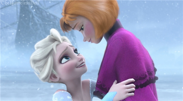 
Chị em nhà Elsa và Anna thì "chất nhất quả đất" rồi! (Ảnh: The Nameless Doll)