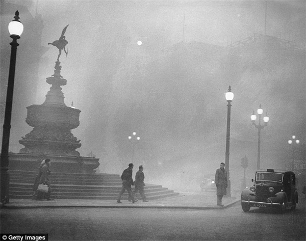 ​Con số tử vong bởi "sương mù sát thủ" ở London có thể lên tới 12.000 người.