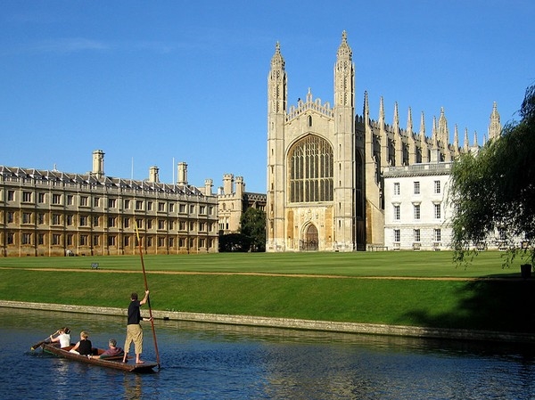 
Một góc nhỏ của Đại học Cambridge.