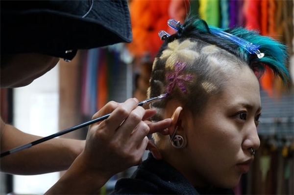 Choáng ngợp với sức sáng tạo vô biên của nhà tạo mẫu tóc Nhật Bản