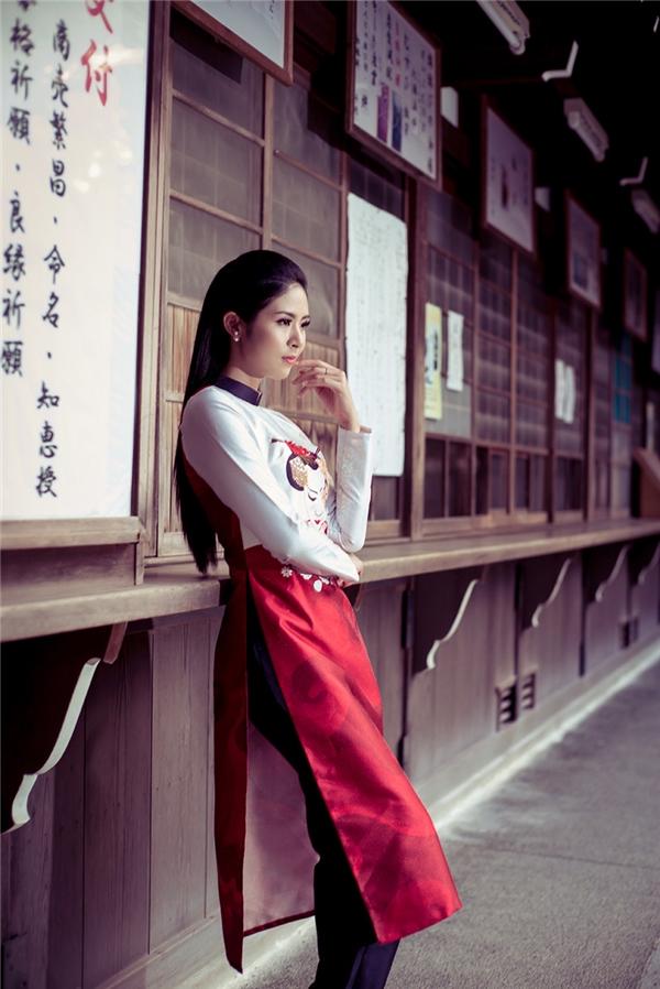 Hoa hậu Ngọc Hân tự tin khoe sắc với quốc phục trên đất Nhật Bản