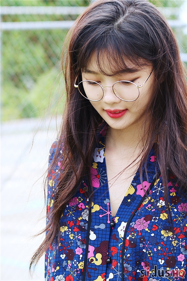 Ngất ngây “1001 sắc thái xinh đẹp hoàn mĩ” của Kim Yoo Jung
