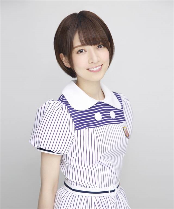 
Nanami Hashimoto là thành viên thuộc lứa đầu tiên của nhóm nhạc Nogizaka46.
