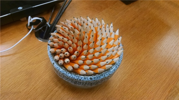
Sự kết hợp hoàn hảo và đẹp mắt của những chiếc bút chì. 