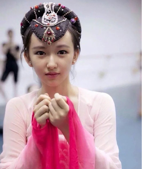 
Hình ảnh của Cheng Xieo trước khi debut khiến nhiều người phải xao xuyến.