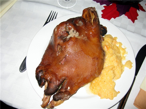 
Smalahove là món ăn cao lương mĩ vị tại Nauy.