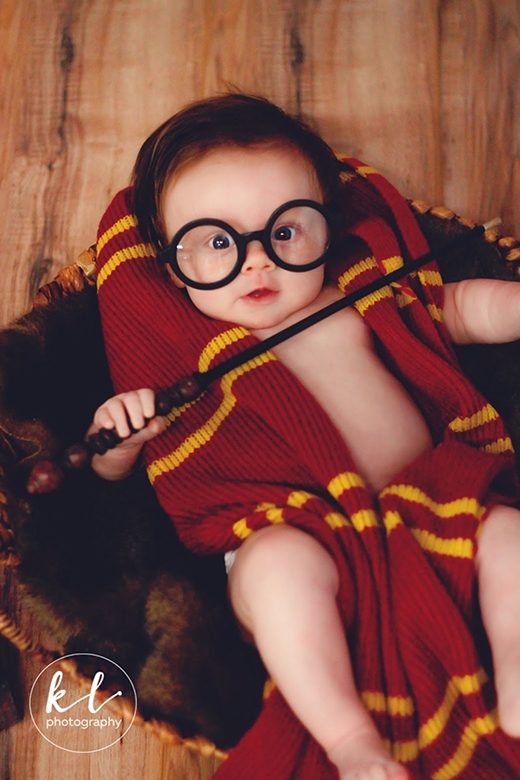 
Harry Potter phiên bản 3 tháng tuổi siêu đáng yêu này chắc chắn sẽ "đốn tim" hàng vạn người.