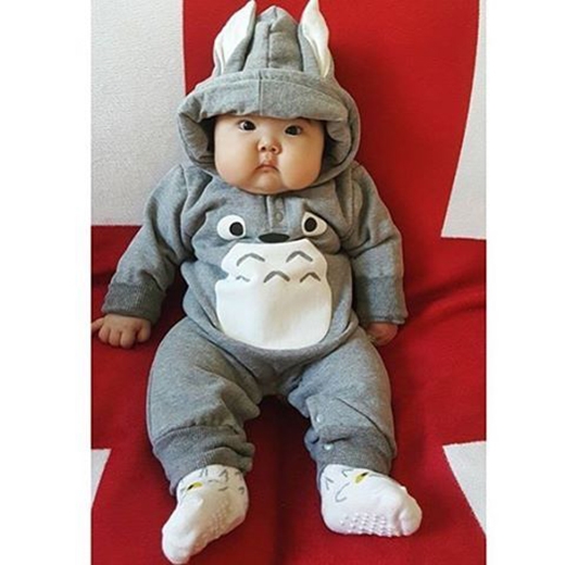 
Nhìn gì? Totoro béo phệ thế này chưa thấy bao giờ à? Cuộc đời thế thì còn gì là ý nghĩa nữa?
