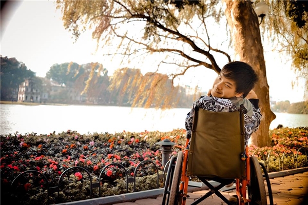 Tăng Nhật Tuệ viết tiếp ước mơ cho nhạc sĩ khuyết tật 9X