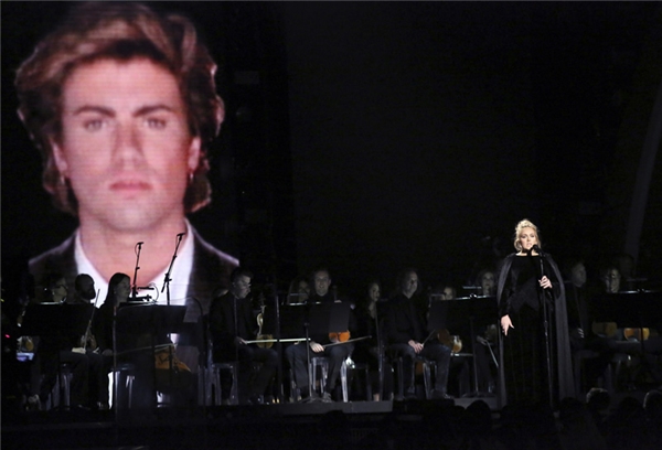 
Adele trình diễn ca khúc Fast Love để tưởng nhớ George Michael