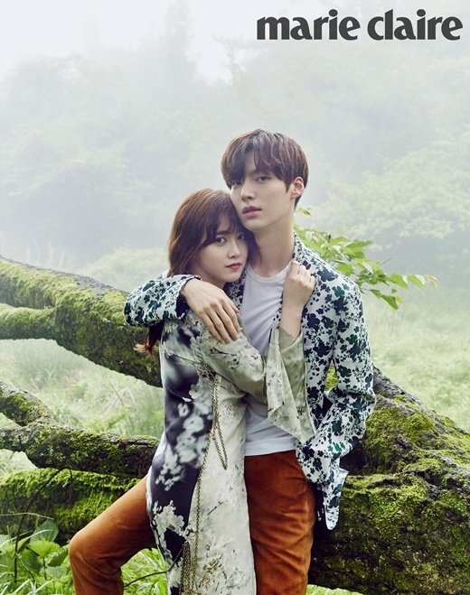 
Hình ảnh vợ chồng son Goo Hye Sun và Ahn Jae Hyun làm nhiều người vừa ghen tỵ vừa ngưỡng mộ.