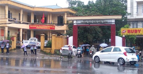 
Trường THCS Trần Quốc Toản - Hạ Long, nơi xảy ra tai nạn đau lòng. (Ảnh: Internet)